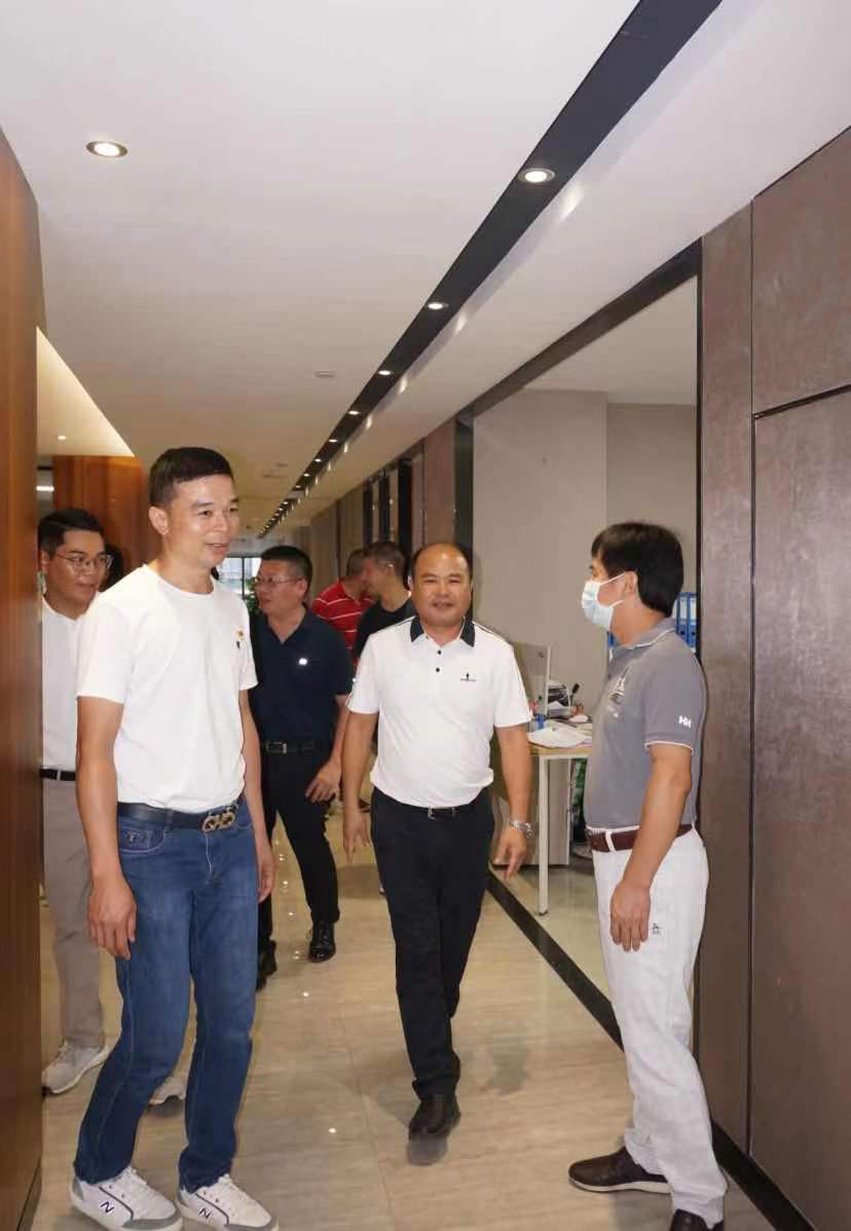 һӭľͷ̻ᣩ쵼ݰָ