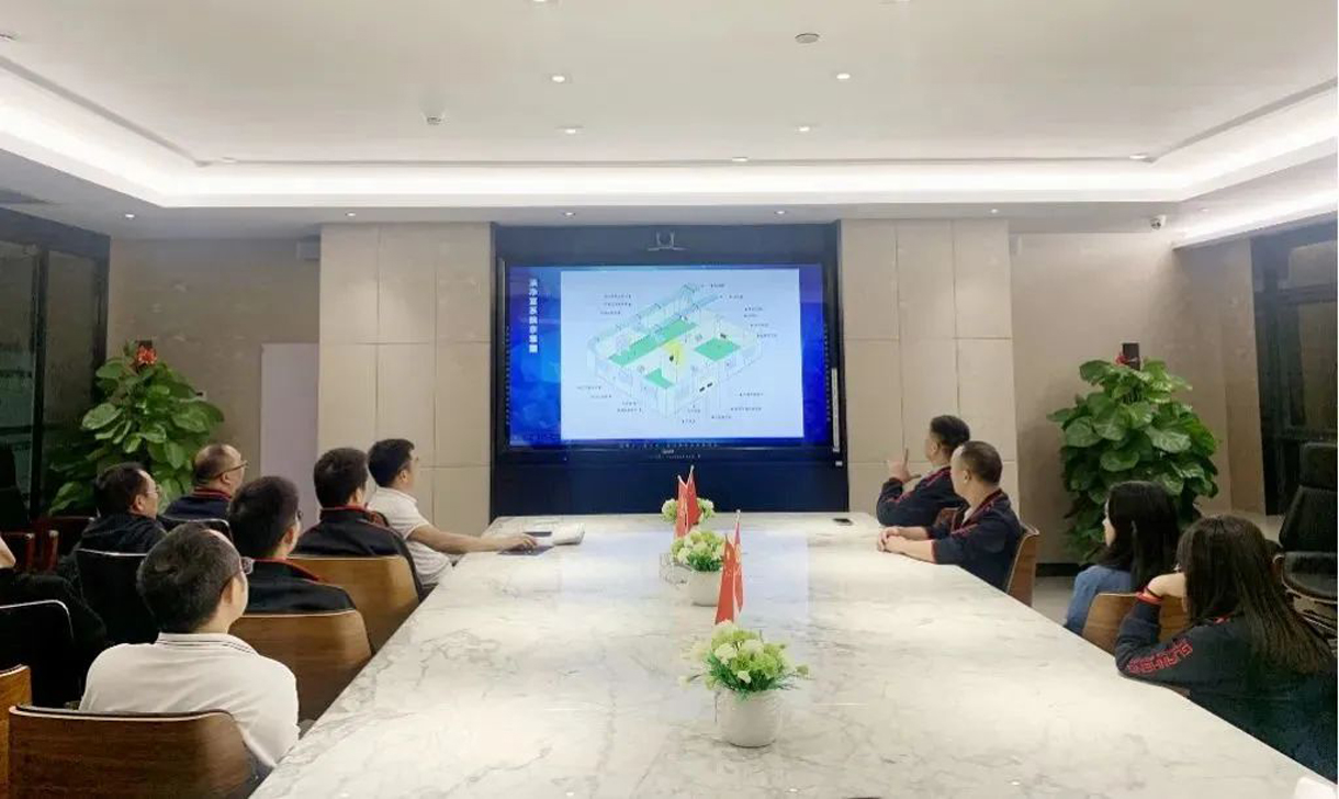 拓展专业知识,提升业务能力。